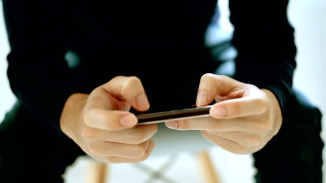 Popularitas Instagram, Twitter, dan TikTok: Mana yang Representasi Diri Lo?